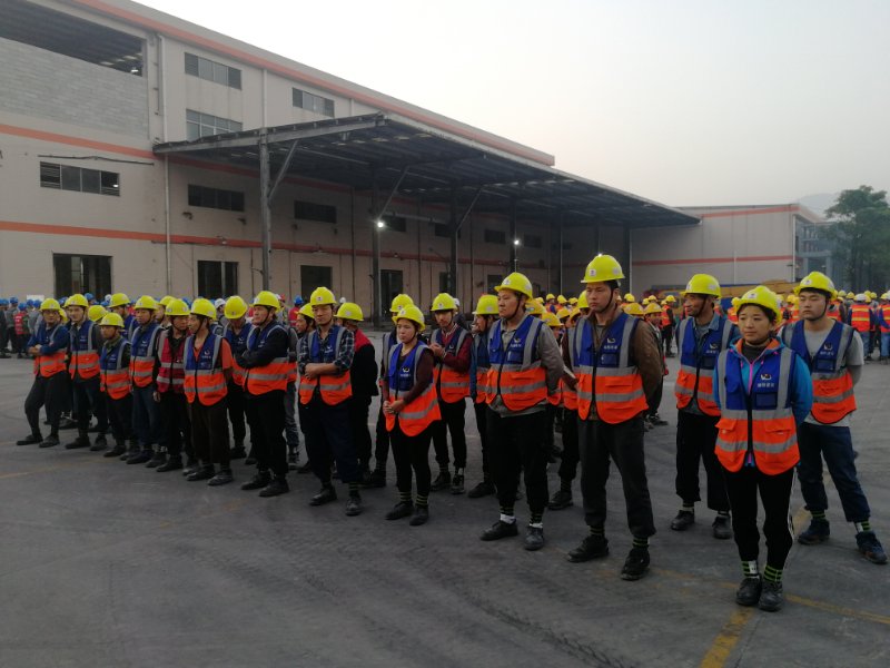 明達(dá)團(tuán)隊(duì)合影