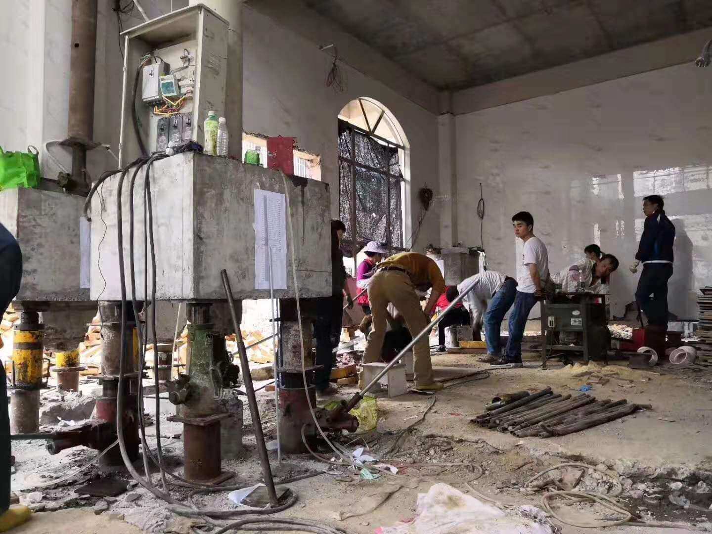 三門峽高新國際學校景墻糾偏抬升工程